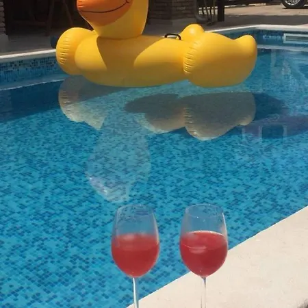 Βίλα Art House Is A Cozy House With A Private Pool