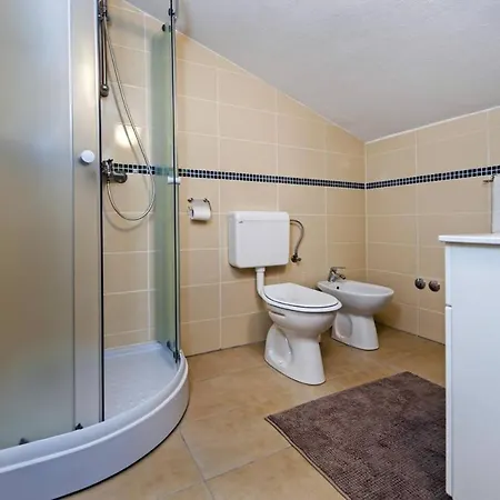 Art House Is A Cozy House With A Private Pool *