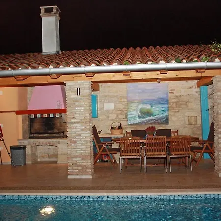 Art House Is A Cozy House With A Private Pool Βίλα Rovinjsko Selo