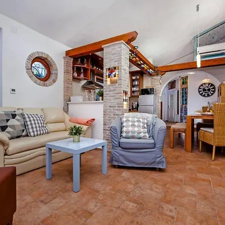 Art House Is A Cozy House With A Private Pool Βίλα Rovinjsko Selo
