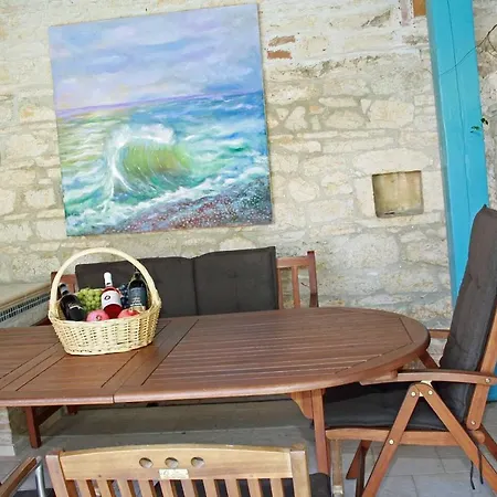 Art House Is A Cozy House With A Private Pool * Rovinjsko Selo